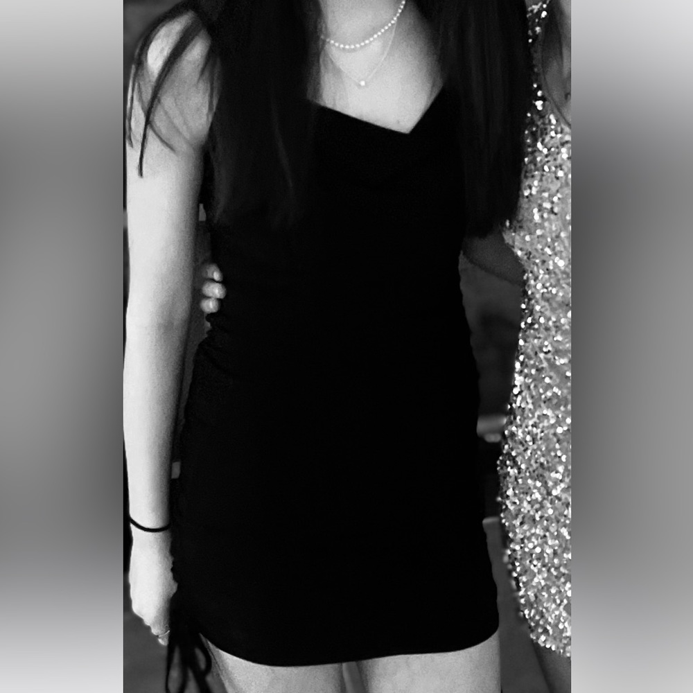 Gorgous black semi formal dress medium